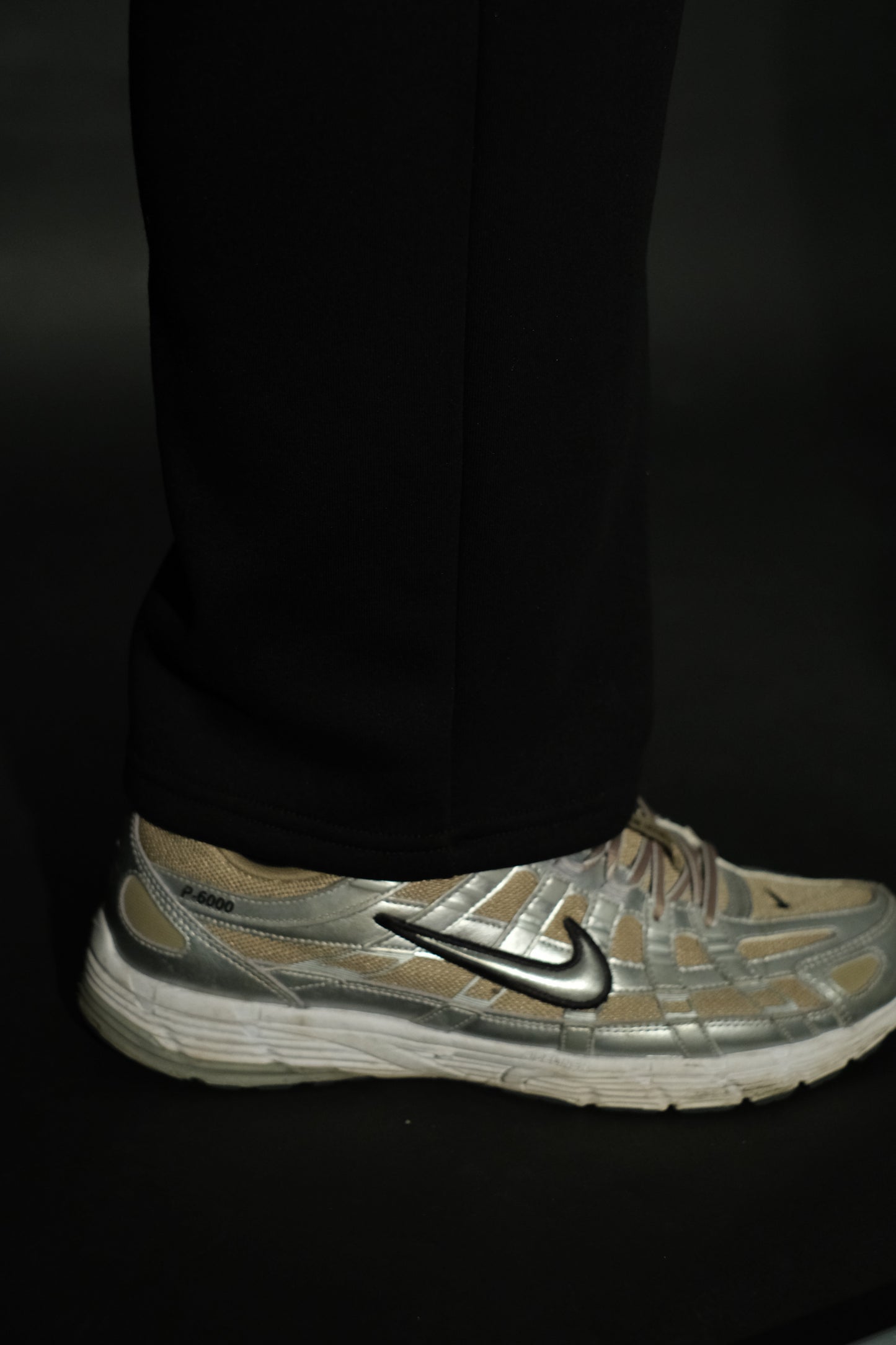 JOGGER OBSIDIAN BLACK